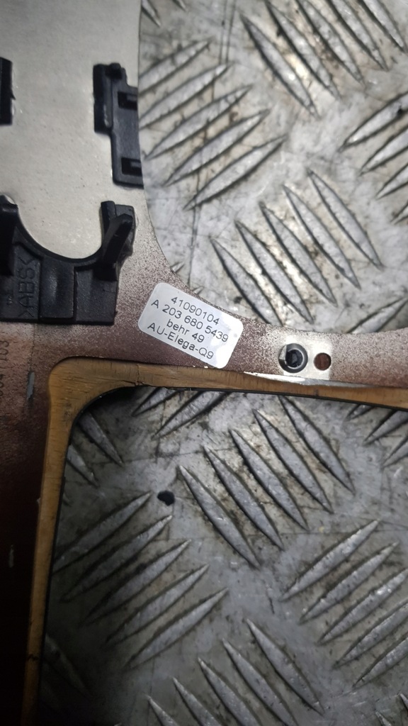 фото №5, Mercedes w203 dekor корпус домкрата рамка молдинг декоративная