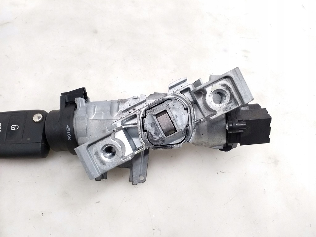 фото №8, Seat leon 5f 2019 замок запалювання