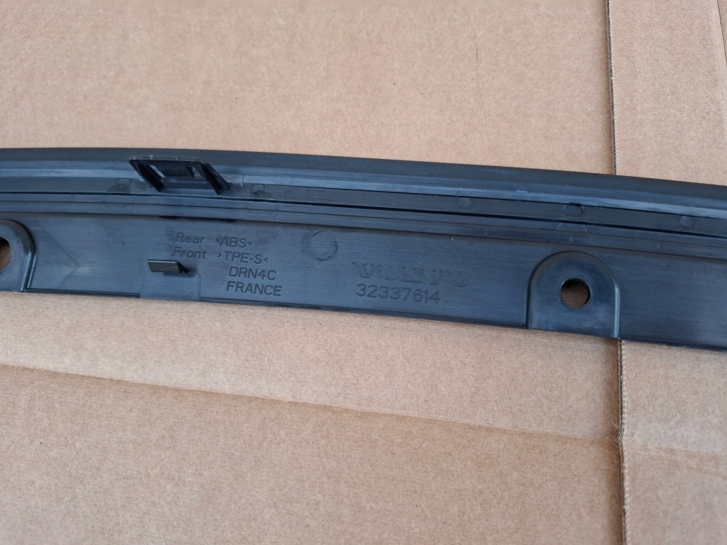 фото №8, Прокладка решітка решітка радіатора volvo v40 оригінал