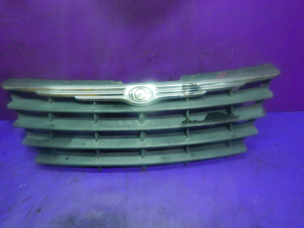 фото №1, Voyager iv lift 01- решётка радиатора решётка радиатора хром 04857960aa