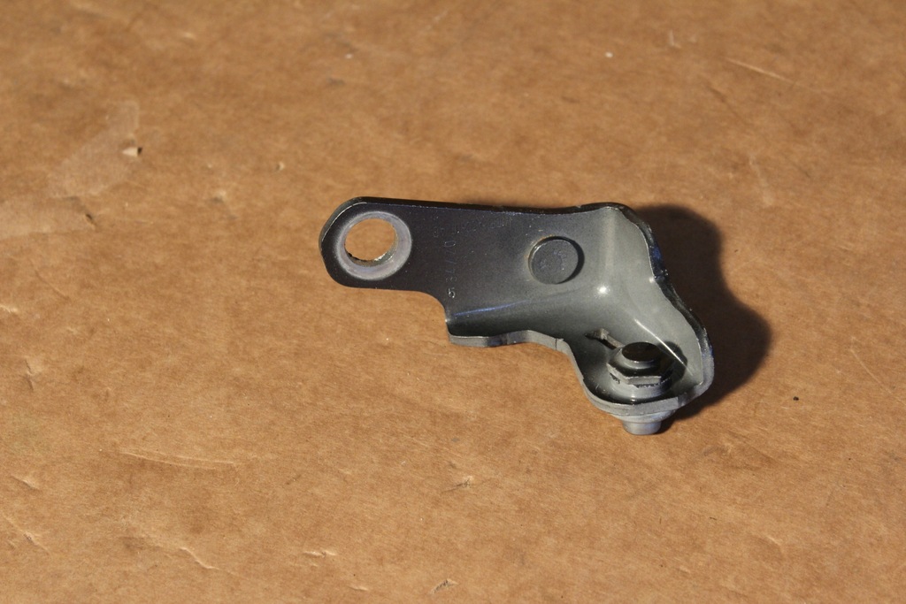 фото №1, Петля двері правий нижній перед ford kuga mk3