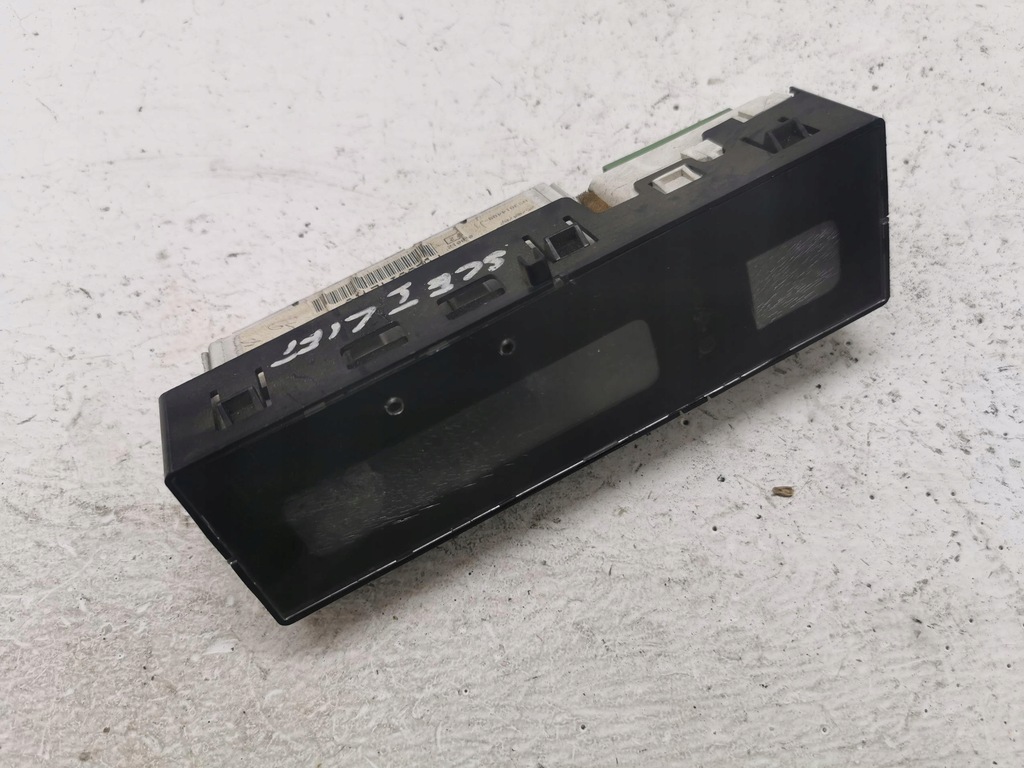 фото №1, Дисплей приборная панель renault scenic i p8200142416 eu