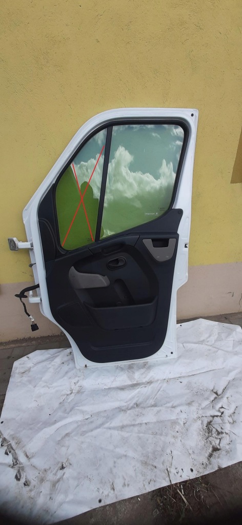 Дверь правый  перед правое  передние рестайлинг  renault master 3 dqng Киев