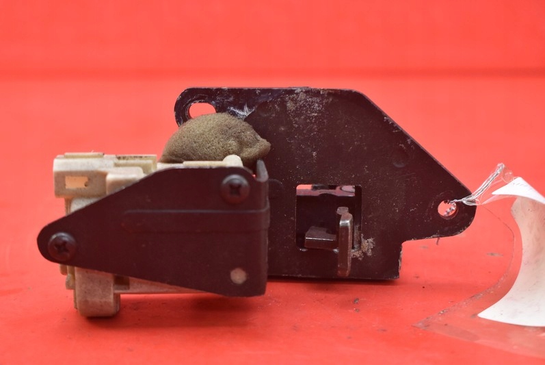 фото №5, Замок крышки задняя багажника alfa romeo gt 03-10