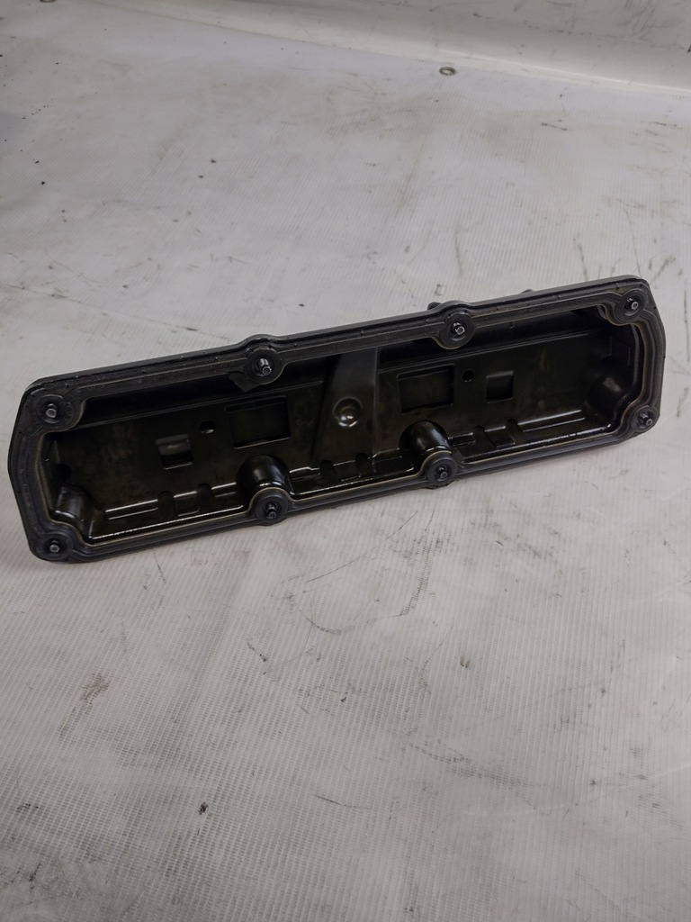 фото №8, Крышка клапанов chrysler voyager iv 3.3b v6 128 kw