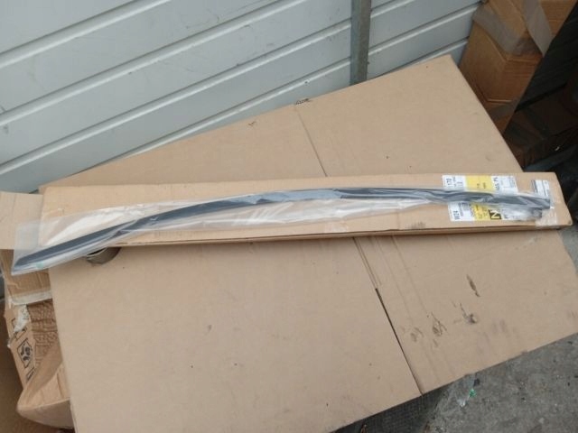 фото №1, Nissan leaf молдинг дверь левая передняя перед oryg