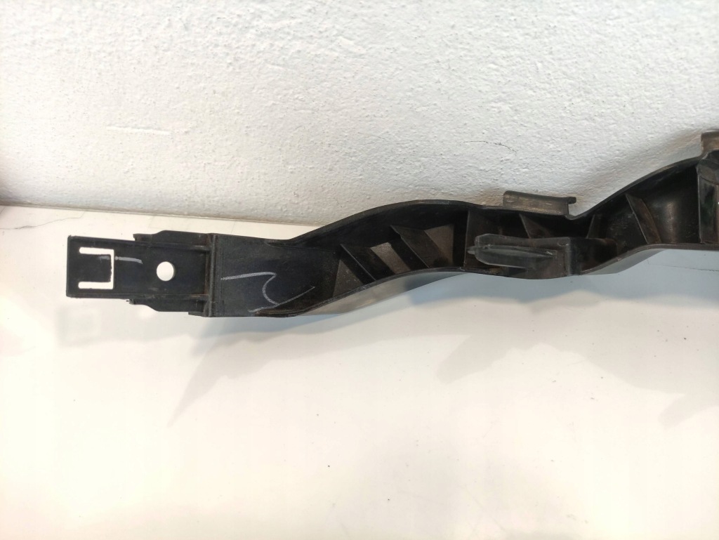 Opel astra k напрямна бампера лівий перед 13423699 Зі Шроту