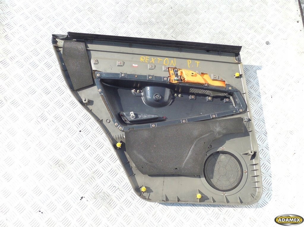 фото №4, Ssangyong rexton 2003r - обшивка двері правий задня