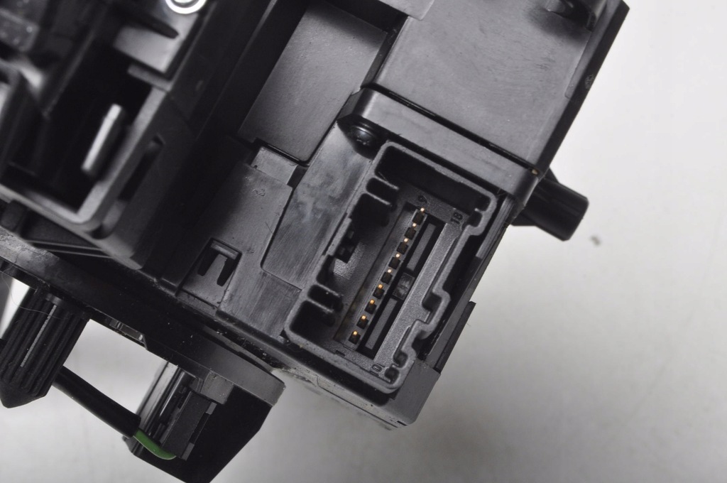 фото №8, Ford fiesta mk8 перемикач комбінований стрічка