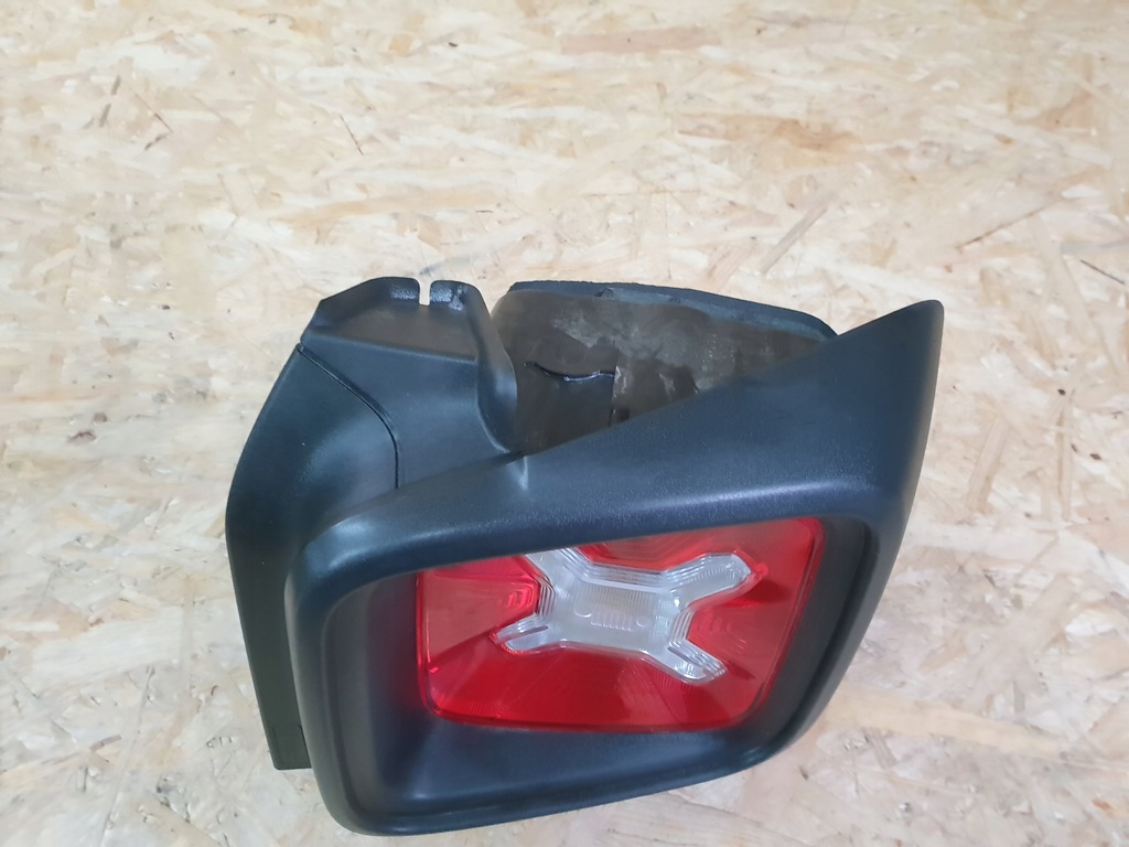 фото №2, Jeep renegade lift лампа правый задняя 52109462