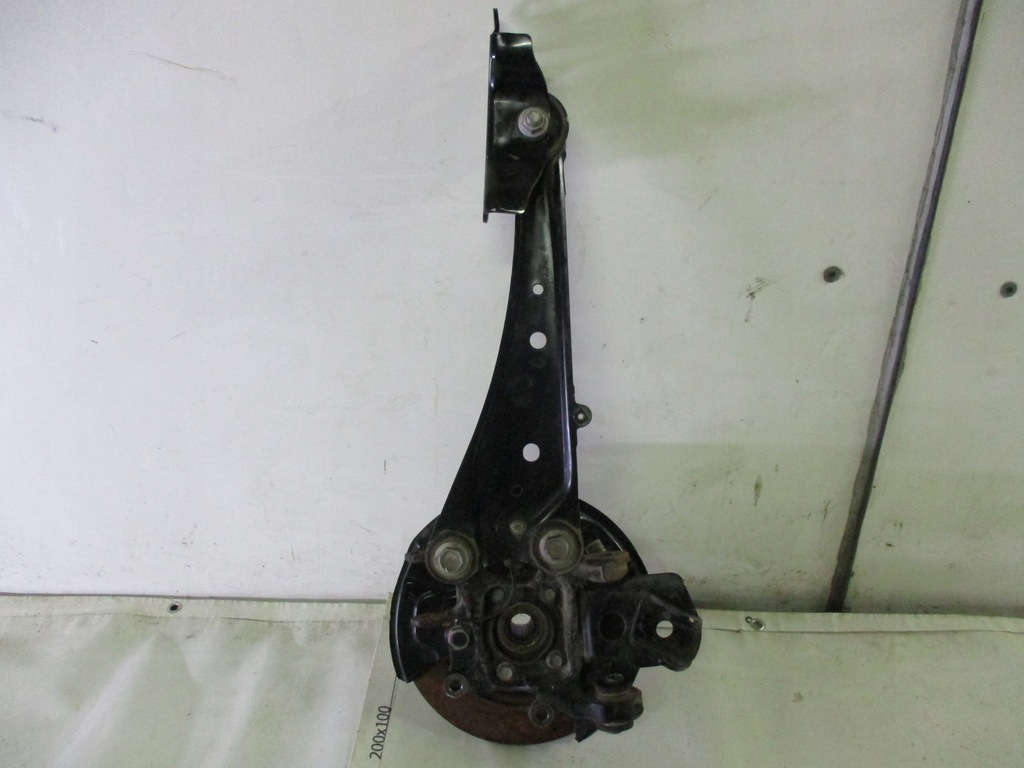 фото №5, Поворотний кулак лівий задня lexus nx 300 hybrid 2,5