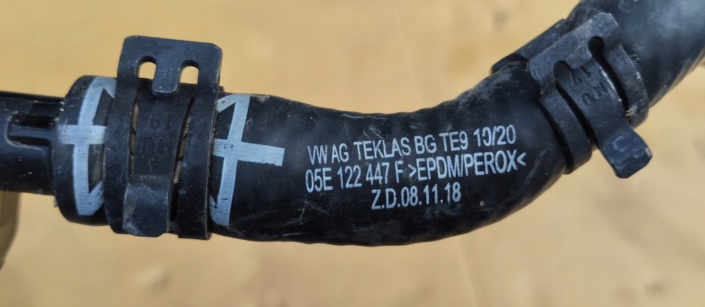 фото №3, Шланг труба wąż wody volkswagen vw t-roc 1,5 tsi 05e122447f