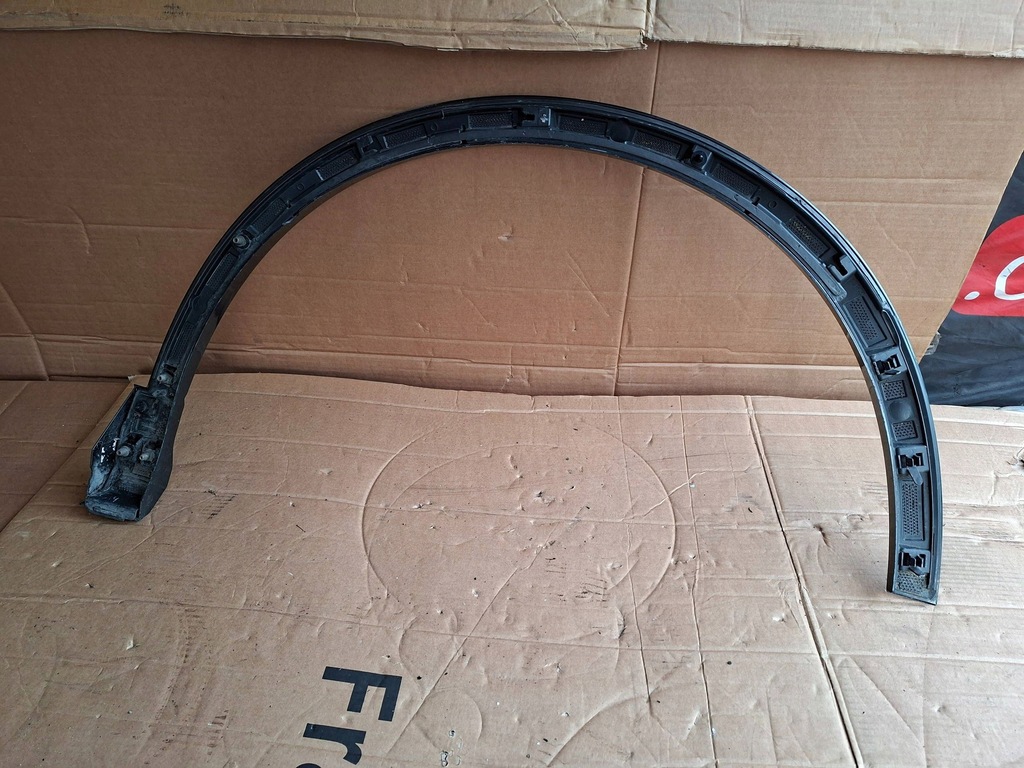 фото №11, Молдинг подкрылок передний audi q3 f3 83a853717