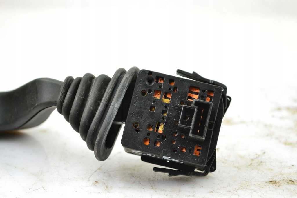 фото №10, Opel corsa c переключатель комбинированный света wycieracieraczek подрулевой переключатель