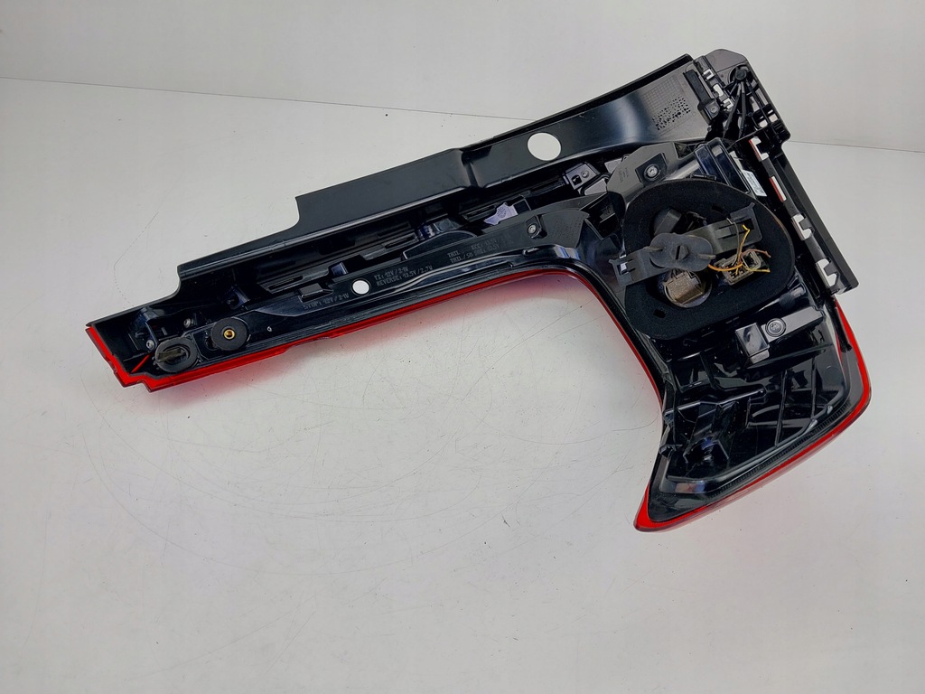 фото №8, Лампа правый задняя 31446791 volvo xc40