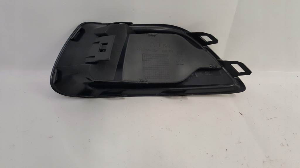 Opel astra gtc 4 j решётка бампера перед правый  2011-2018r Недорого