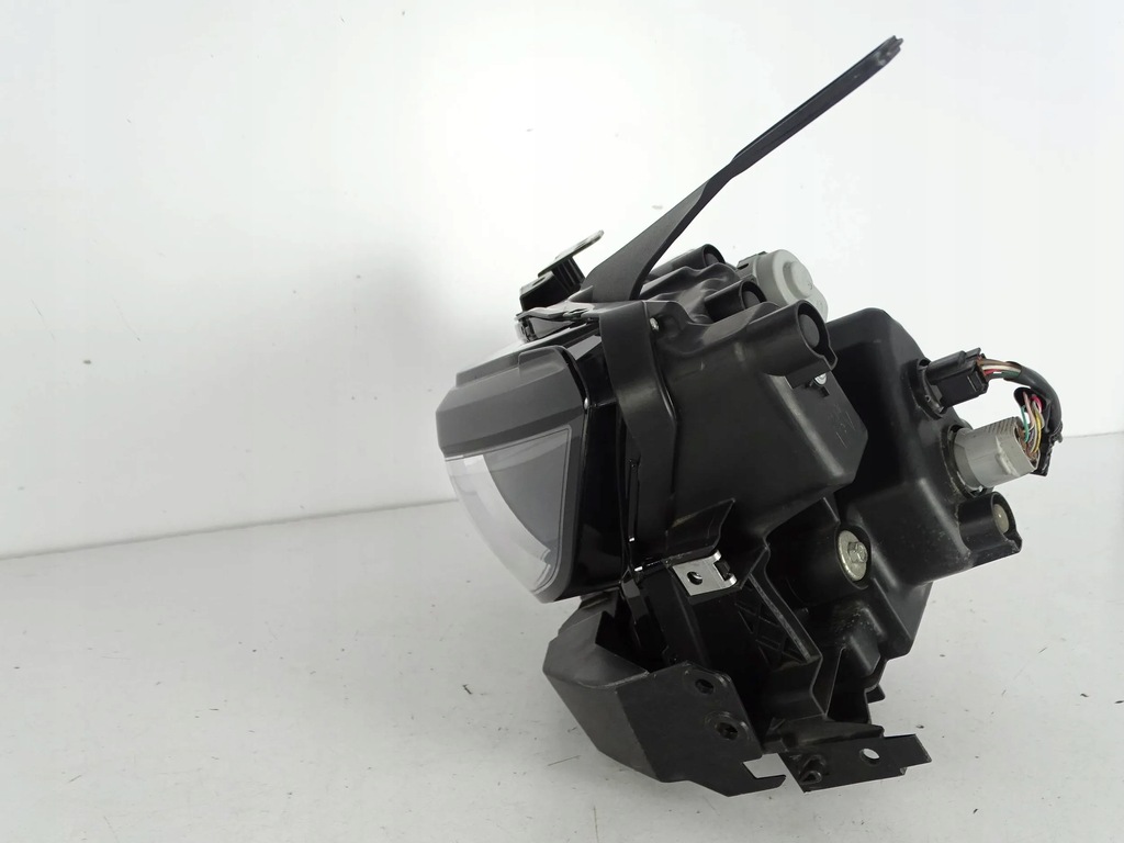 фото №8, Лампа перед передня ліва mazda mx30 mx-30 14-pin