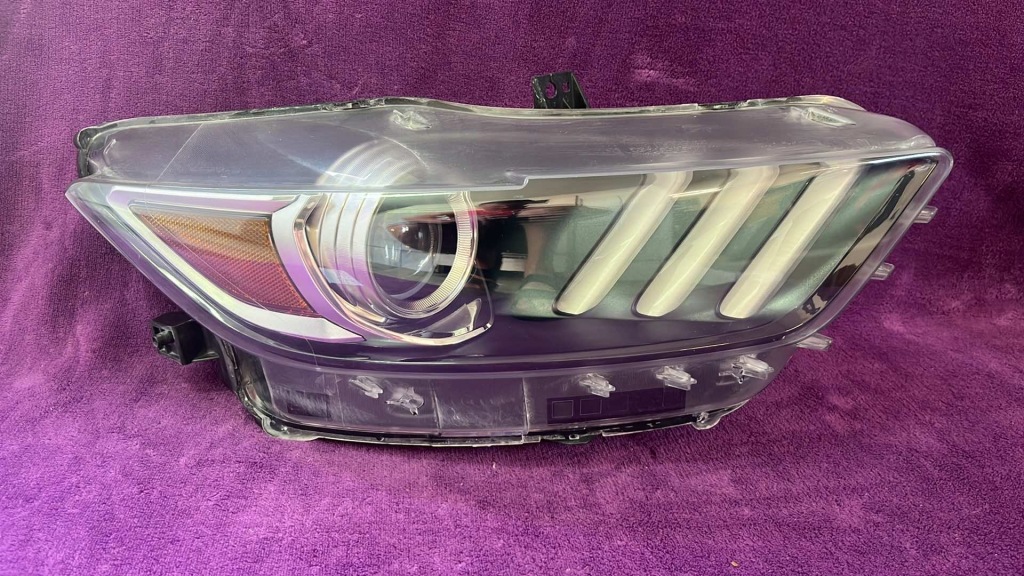 Купить Фара ford mustang bi ксенон led правый  америка комплектная оригинал