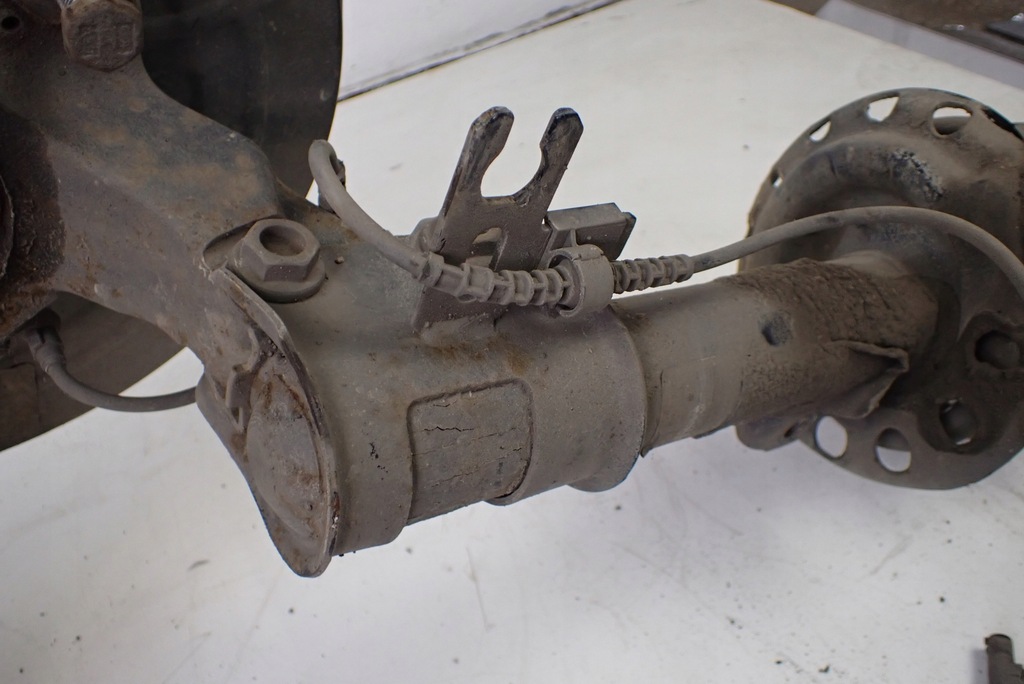 фото №13, Поворотний кулак mcperson права opel meriva b 1.7 автоматична коробка передач