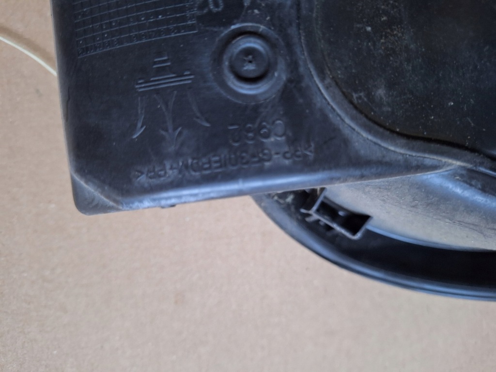 фото №5, Maserati ghibli крышка топлива nero ribelle