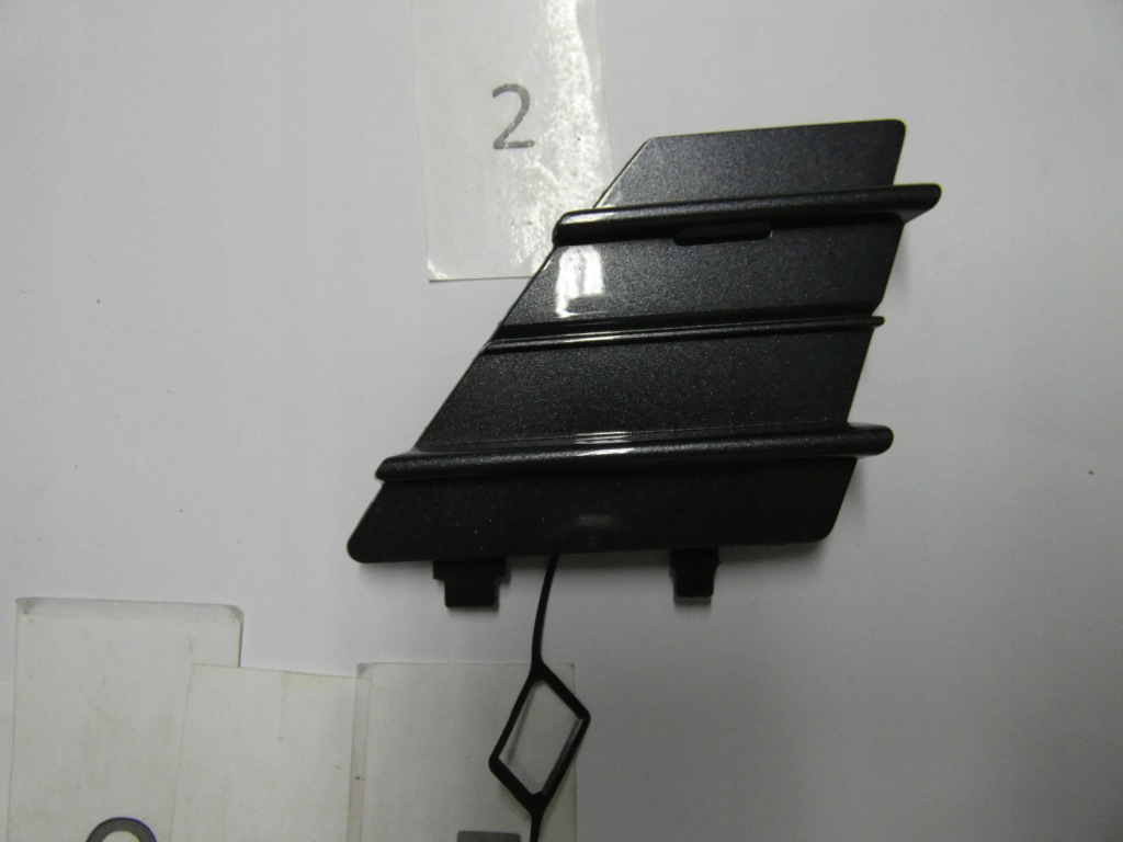 фото №10, Заглушка решётки центральной бампера, защита фаркоп hol. toyota yaris iii lift