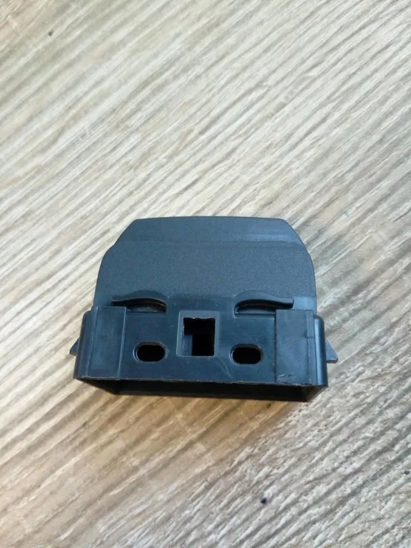 фото №3, Заглушка панелі консолі renault twingo iii oryg.