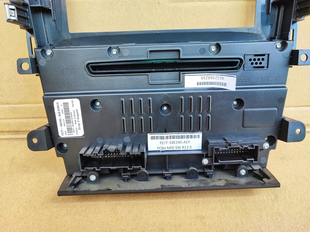 фото №8, Ford mondeo mk5 2.0 tdci панель керування рамка радіо кондиціонера