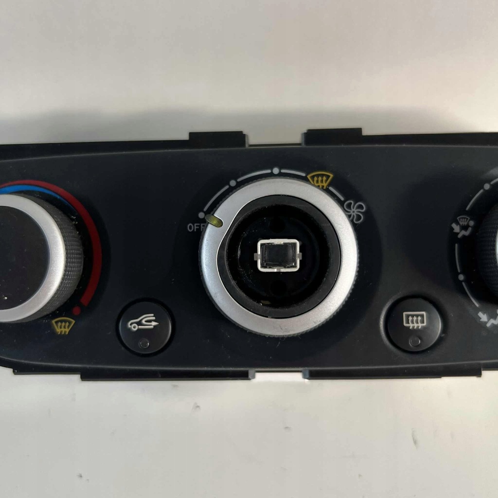 Панель кондиціонера renault megane 3 3 e1072183a Доставка