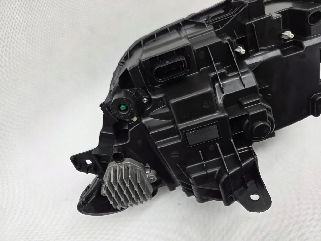 Volvo xc90 2 фара перед правый  full led high beam европа 32262026 в Украине