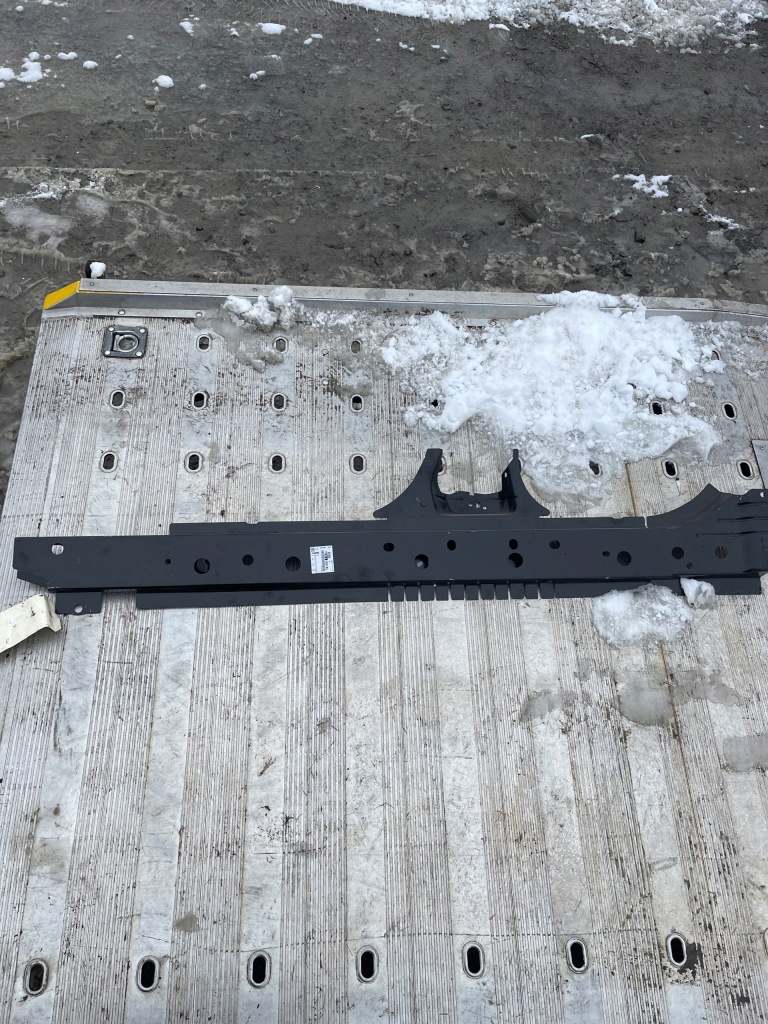 фото №1, Peugeot 208 ii порог внутренний левая сторона