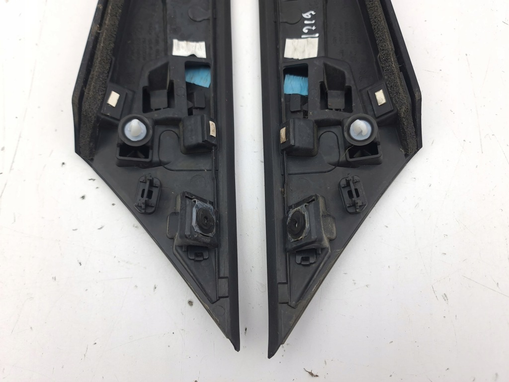 фото №14, Peugeot 2008 ii 2021 молдинг стекло задний 9826305280