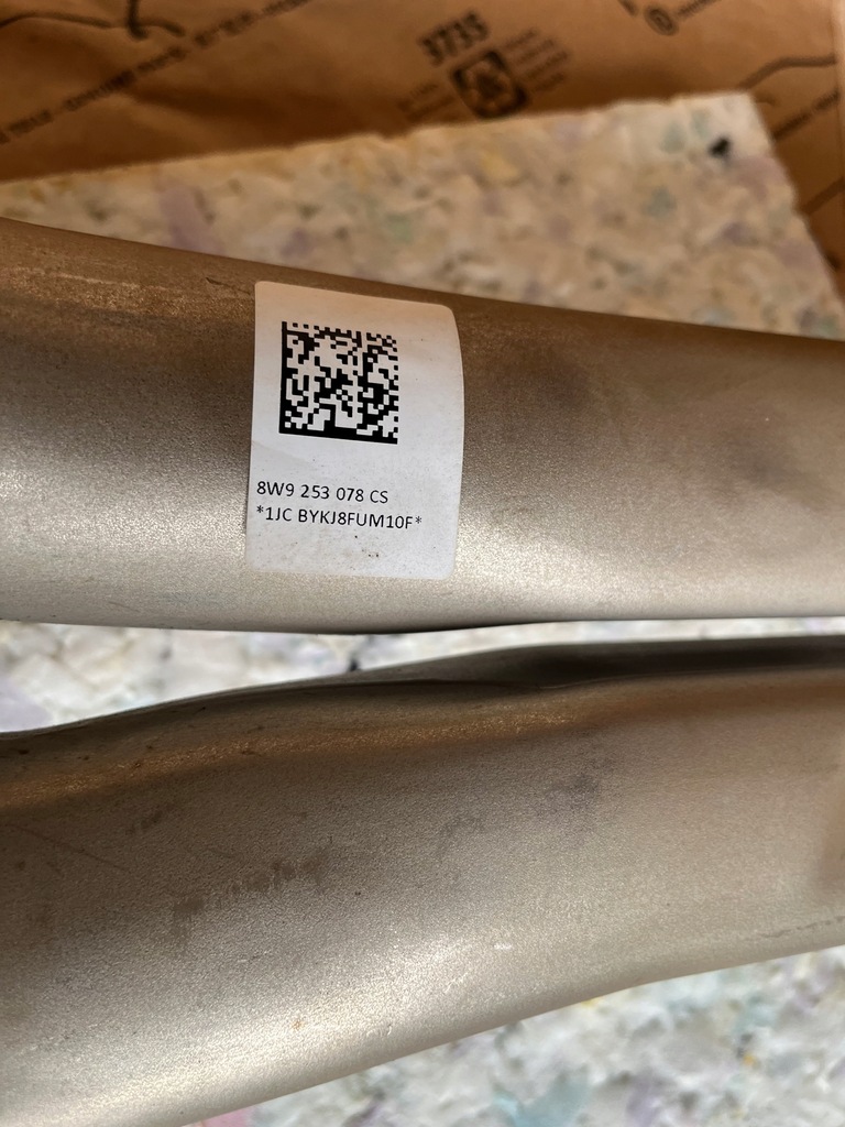 фото №9, Audi a4 s4 b9 lift 3.0tfsi 260 kw 354 km гасник вихлоп комплект 8w0253411am