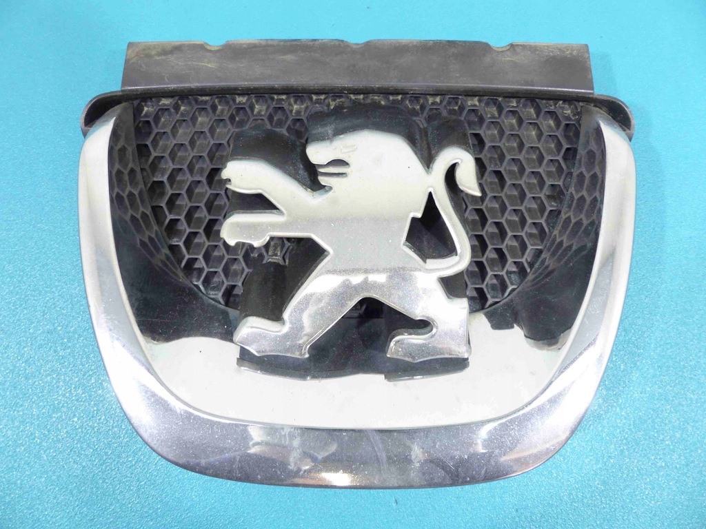 фото №1, Решётка радиатора решётка радиатора logo эмблема peugeot 308 i 07-11