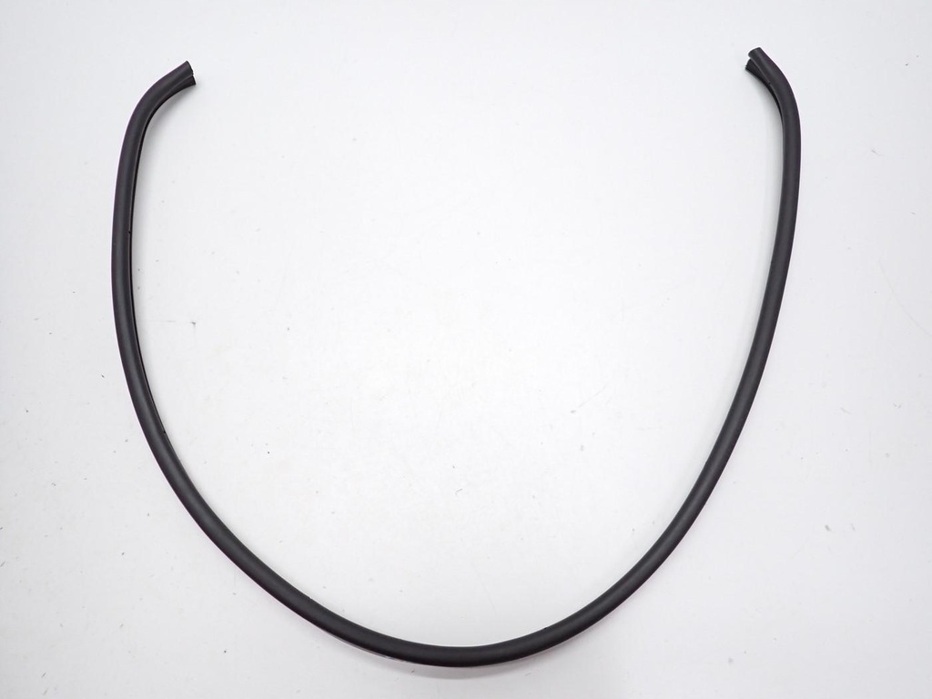 фото №1, Прокладка резиновый элемент жабо оригинал kia stonic 19r