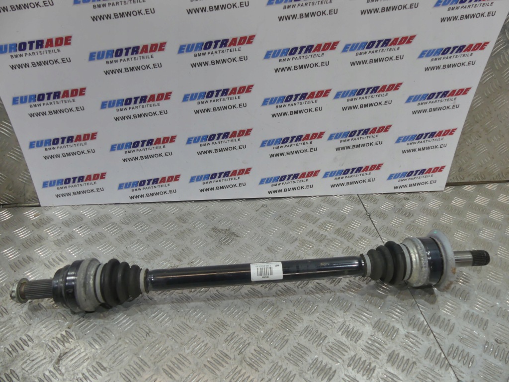 Купить Bmw f25 f26 28ix 35ix приводной вал задний  правая 7598032 5100km