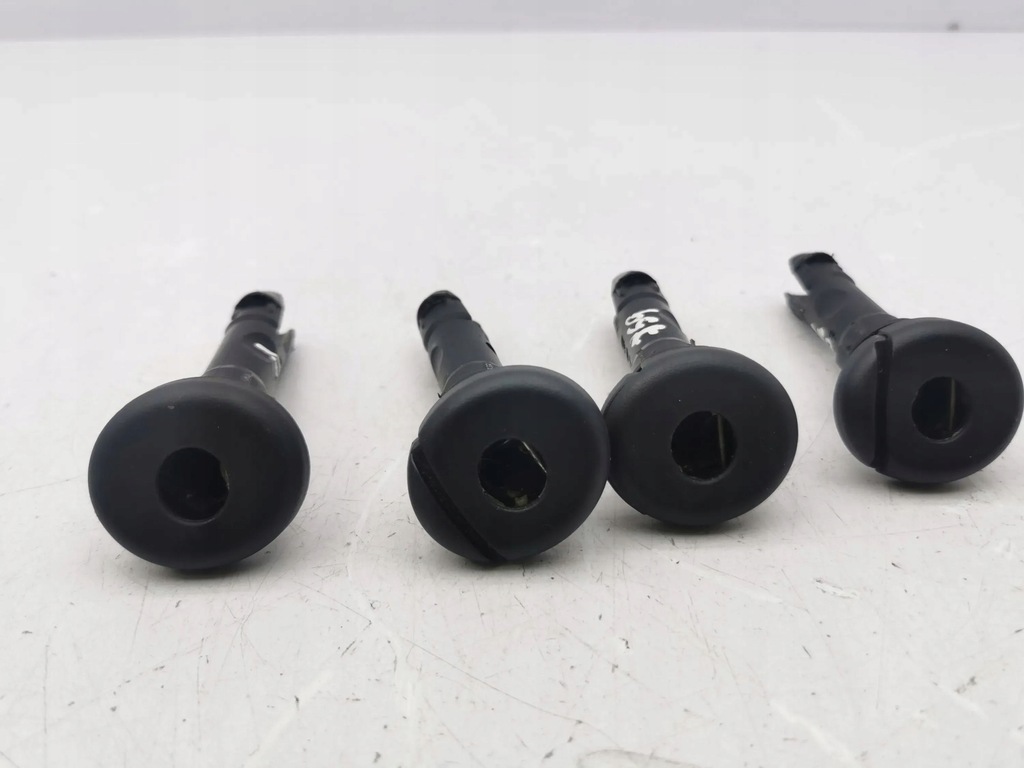 фото №2, Land rover evoque i 2015 пластик сиденье 1237446