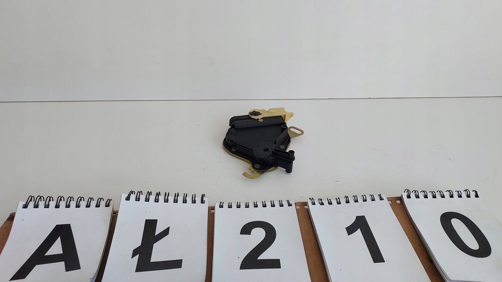 фото №10, Mercedes w123 w124 w210 w126 перемикач приводу скло задня оригінал