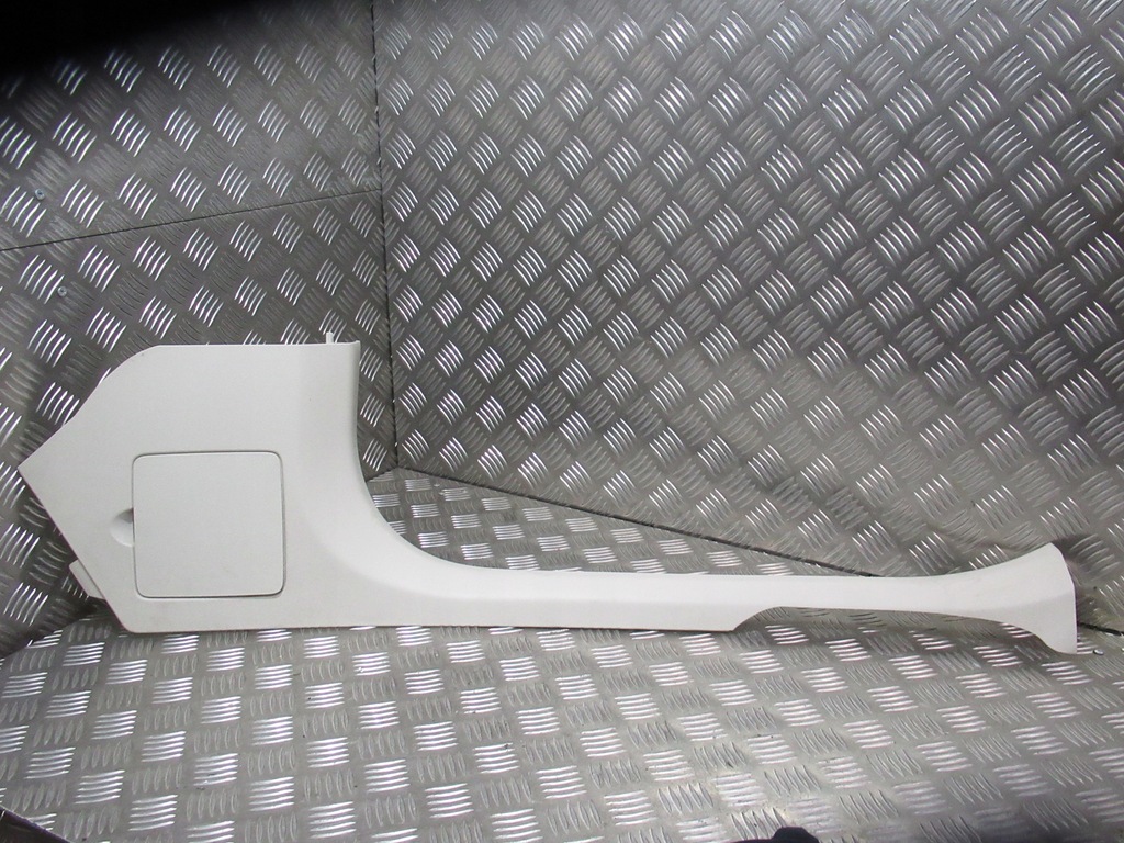 фото №1, Mercedes x290 защита стойка правая a2136800235