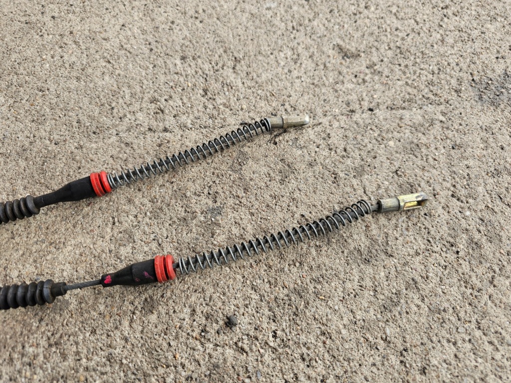 Opel kadett e тросы тормоза ручного 522580 с Разборки