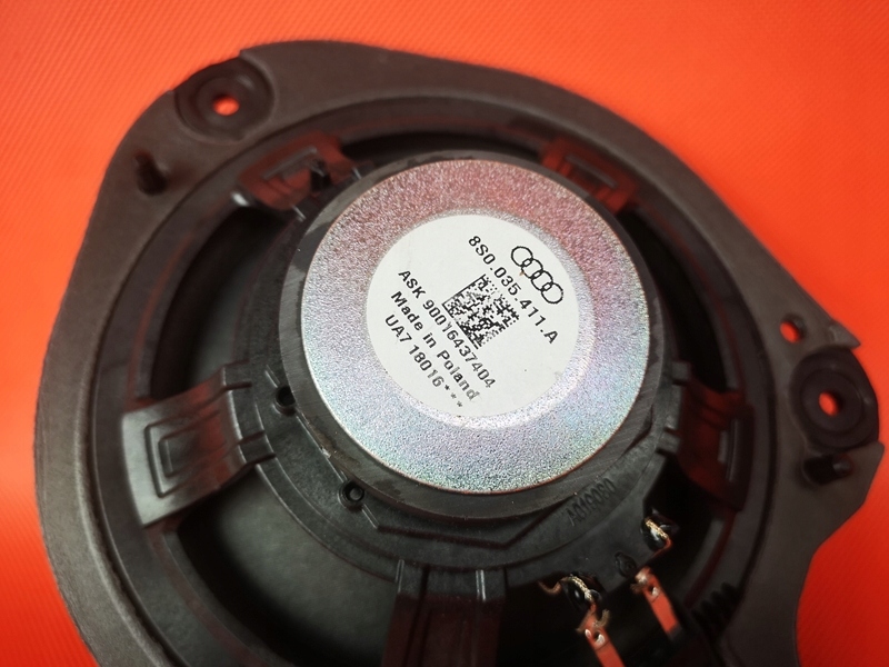 фото №6, Динамик audi оригинальный номер 8s0035411a