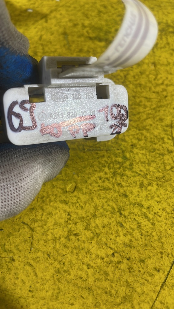 фото №10, Mercedes w211 kombi - освітлення двері правий перед з джгут a2118201001