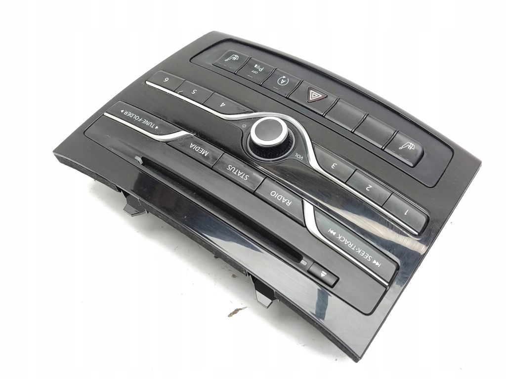 фото №12, Infiniti q30 2016 панелі керування, перемикачі