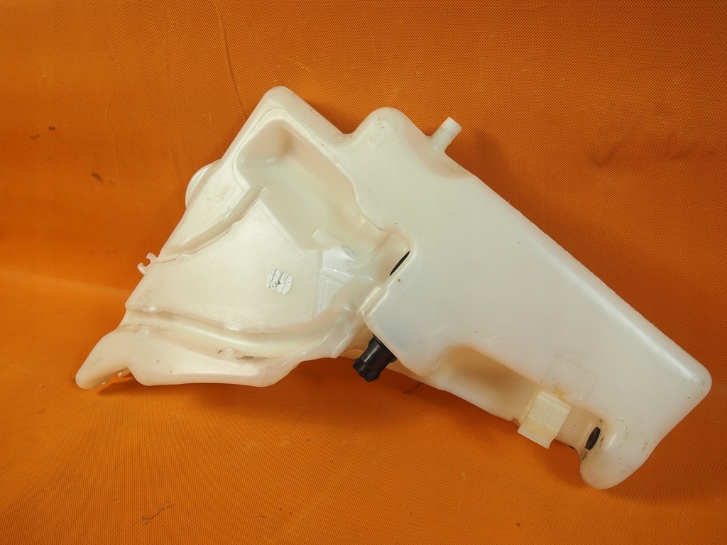 фото №8, Audi a5 8t бак омивача заливна горловина 8t0955453c