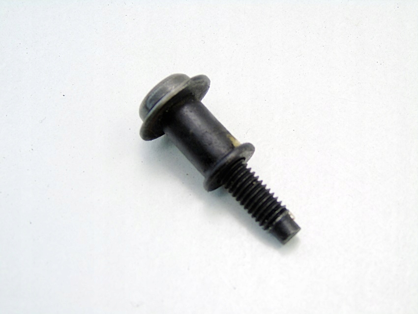 фото №1, Болт крышки клапанов 2.2 cdi mercedes w212 cls c218 s212 sprinter vito