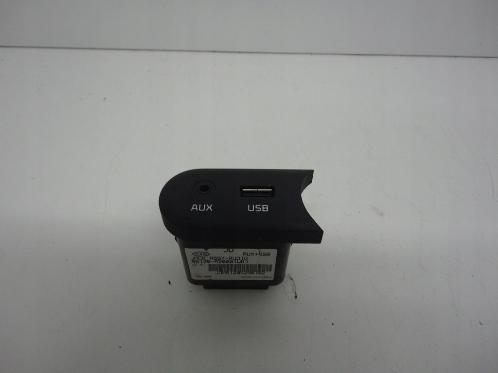 фото №1, Kia ceed ii 96120-a2000 разъём usb aux 2012-