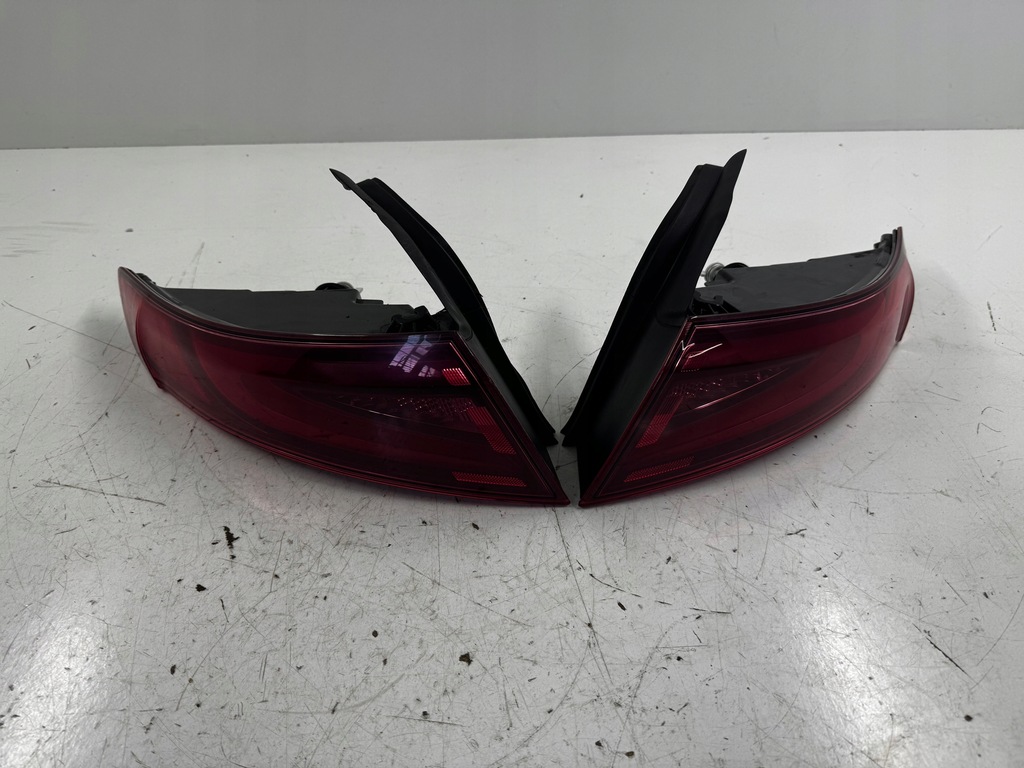 фото №1, Alfa romeo giulia 2.0t 2018 лампа задняя правая