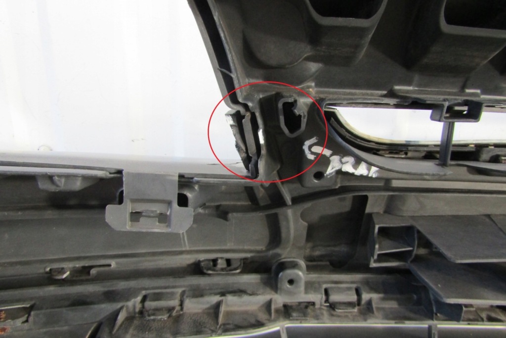 Бампер перед renault megane 3 iii lift 12-14 Оригинал