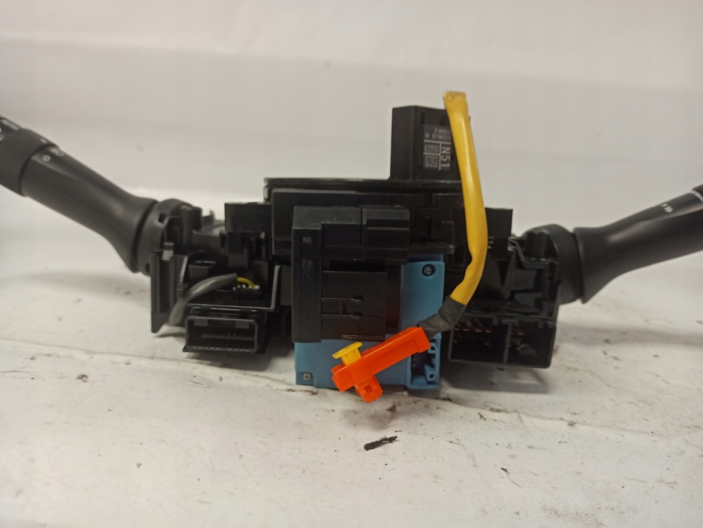 фото №4, Toyota avensis t27 переключатель комбинированный лента 89245-05020