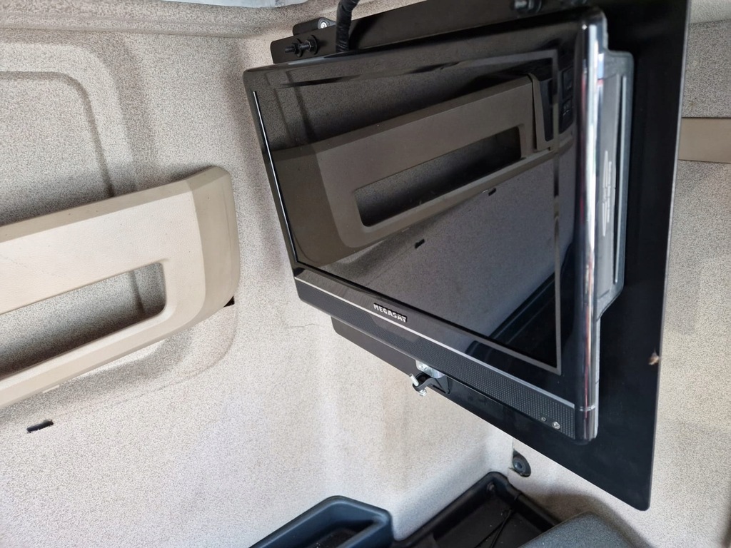 фото №4, Ліжко верхній з telewizorem man tgx 2018