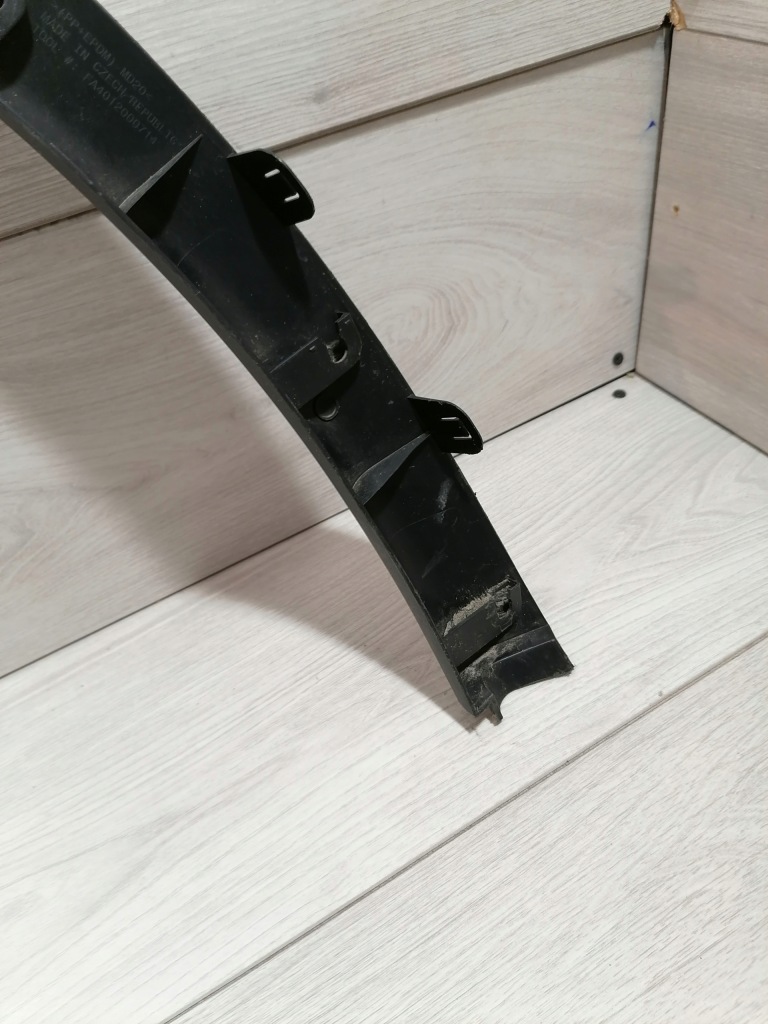 фото №10, Tesla y молдинг крыло правый задняя 1658694-00-a